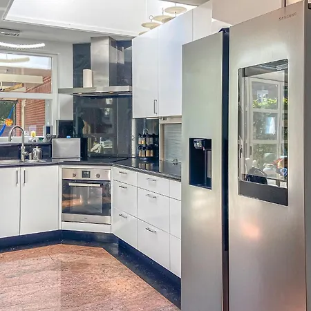 Beautiful In With Kitchen